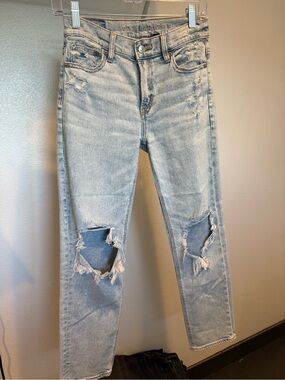 American Eagle Outfitters Light Blue Distressed Boyfriend Jeans